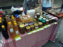 Огромен интерес към фермерския базар на Бунарджика