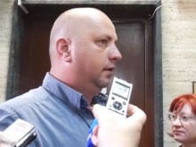 Бащата на танцьорката: Знаем защо работи това - не за удоволствие, а за да учи!
