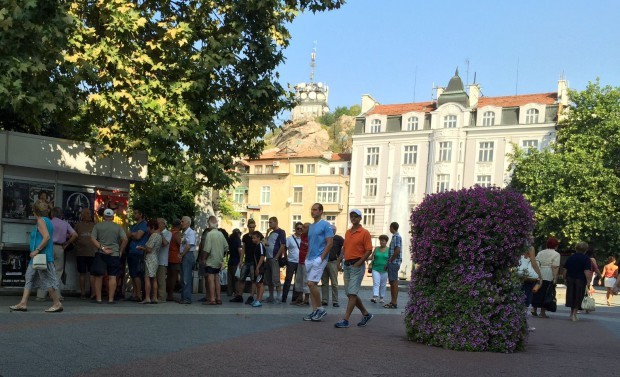 Чудеса очакват Билетния център пред сградата на община Пловдив предаде