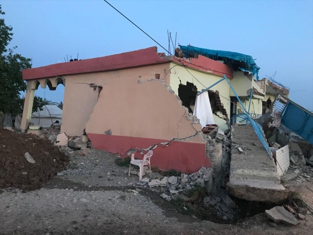 CNN Türk
Тринадесет души бяха ранени при земетресение с магнитуд 5,1