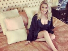 Венета Райкова си поръча гадже за рождения ден