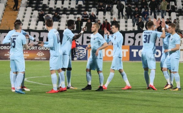 Отборът на Дунав победи с 2:0 Септември на стадион Васил