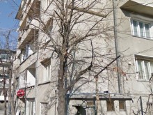 Младо семейство стана заложник на грозна междусъседска война в Пловдив