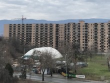 Воня на пръч около "Оазис"-ите в Кючука