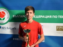Пловдивски тенис талант стартира с успех турнир в Китай