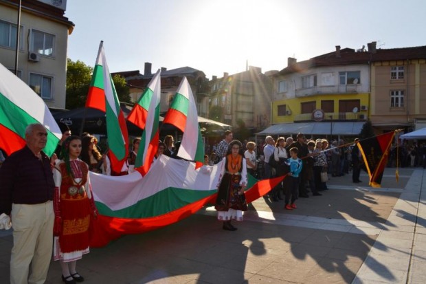 С  почетно шествие благоевградската общественост ще отбележи  115 години от