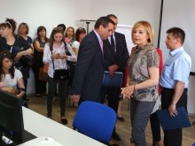 Австрийската фирма, подиграла се с 200 работници до Пловдив, върза тенекия и на Мая