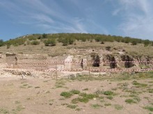 Отпуснаха 100 000 лв. за продължаване на проучванията на Хераклея Синтика в Рупите