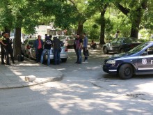 Отцепиха централна пловдивска улица, пипат внимателно с ръкавици!
