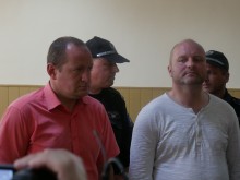 Оставиха в ареста двамата, източвали Здравната каса в Пловдив