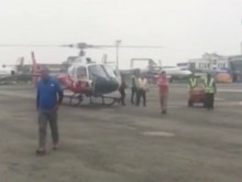 Спасителите започват да копаят в снега, за да намерят следи от Боян Петров