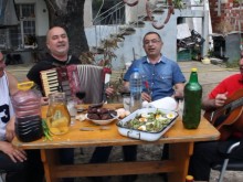 Орхан Мурад скандализира с мега вулгарна песен, колеги в шок