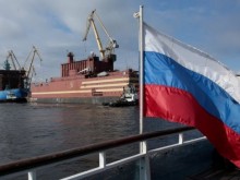 Русия пусна по вода "Академик Ломоносов" – първата плаваща АЕЦ