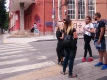 Вапцаровата "Вяра" изпоти пловдивските зрелостници