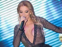 Емилия и годеникът й в болница след много тежка катастрофа, шофьорът с опасност за живота