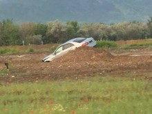 Пак зрелищно "пропускане" на кръговото на пътя Пловдив-Асеновград