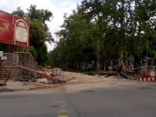 Част от западното платно на "Руски" остава затворено до 30 юни заради ремонт