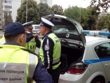 Турски шофьор към наш полицай: Ще почерпя