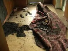 Кървави следи и много сълзи в къщата на загиналия при пожара тази нощ