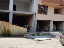 Част от строителен обект в Пловдив рухна и затвори улица