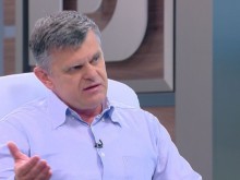 Средната продължителност на живота на българския боен пилот е 52 г.