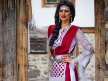 Най-харесваната абитуриентка за 2018: Обичам Родината!