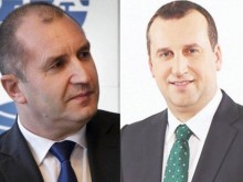 Пловдивски журналист се оказа абсолютен двойник на президента, носи и неговото име!