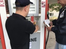 Акция в Пловдив и областта, има запечатани колонки на бензиностанции!