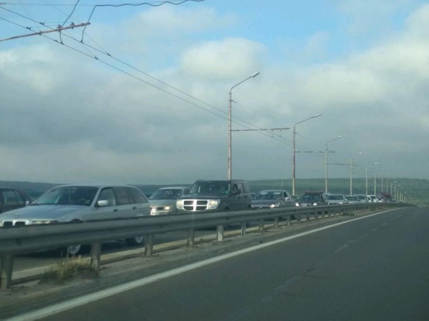 Фейсбук
Две леки катастрофи по Аспарухов мост в посока Варна тази
