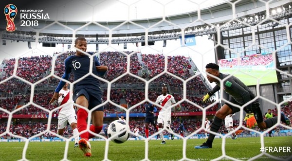 Франция победи Перу с 1 0 и си осигури участие на