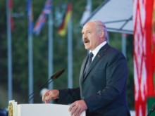 Президентът на Беларус: Не хленчете, а действайте, че могат да ни разкъсат на парчета