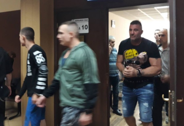 Пловдивският окръжен съд днес гледа делото срещу Райфъла и компания