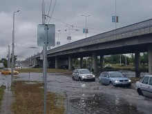 "Скобелева майка" е под вода, затвориха подлеза за движение