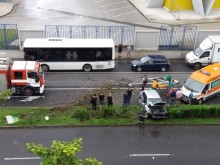 Млада шофьорка е самокатастрофирала на бул."България"