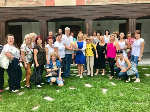 Организацията на Жени ГЕРБ Варна посети българската църква Св Св Константин