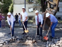 Паветата от още един пловдивски булевард отиват в историята, затвориха го за ремонт!