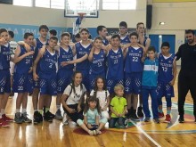 Родители с крайно емоционално писмо до треньора, направил децата им шампиони