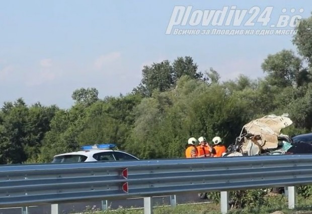 Голямо задръстване има в момента на магистралата край Пловдив предаде