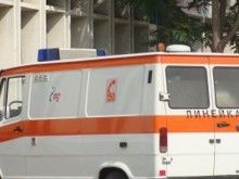 Тежък инцидент в Асеновград, 17-годишно момче с опасност за живота