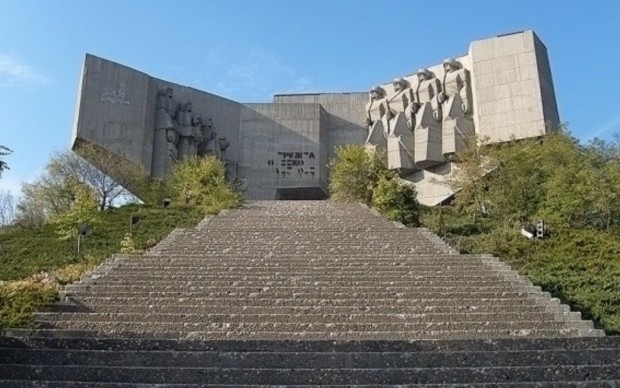 Няма конструктивни пречки Паметникът на българо-съветската дружба в района на
