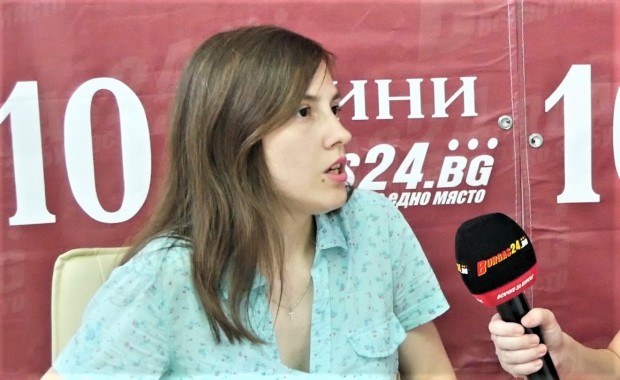 Burgas24 bg Ирина Тодорова организатор на събитието Кино в казино което е