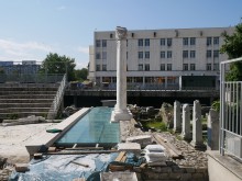 Покриха Одеона със стъкло