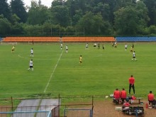 Локо се стовари като чук върху "чуковете" от Перник, вкара цели 6 гола!