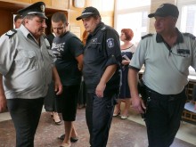 Убиецът на доцента правил изкуствено дишане на жертвата!