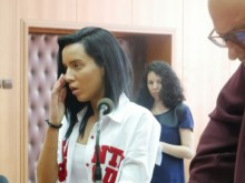 Скандалната танцьорка и унищожителка на коли Габриела признала всичко! Пускат я с условна присъда?