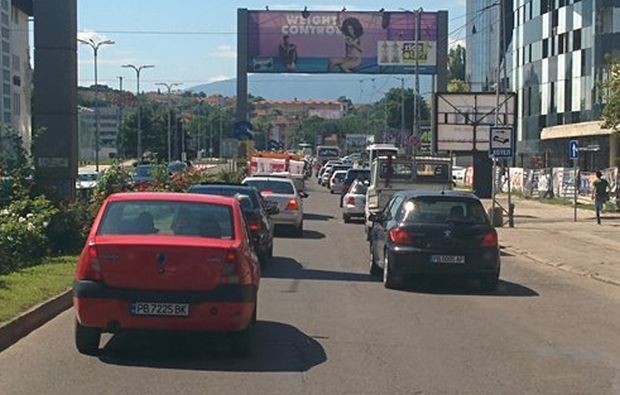 Огромно задръстване парализира движението в центъра на Пловдив научи Plovdiv24 bg Преминаването