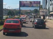 Задръстване парализира движението в центъра на Пловдив