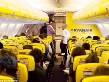 Кошмарът на борда на Ryanair: На пътниците им течало кръв от ушите, задушавали се