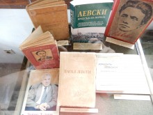 Откриха изложба с издания за Васил Левски от фондовете на музеите в Карлово