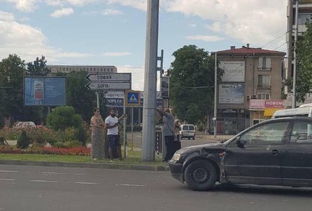 За катастрофа в кръгово в Пловдив научи Plovdiv24 bg Мястото